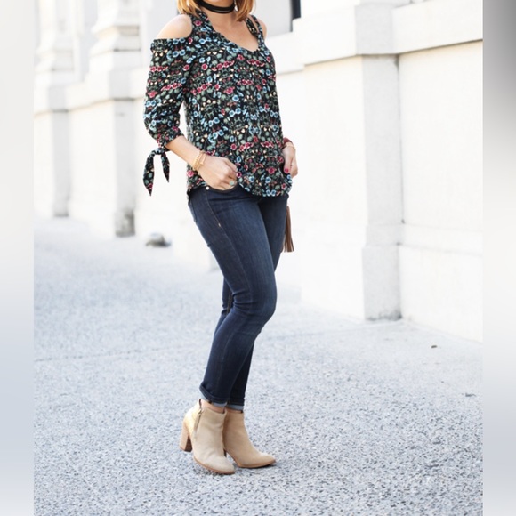 LC Lauren Conrad Tops - Lauren Conrad cold shoulder mid sleeve floral print shirt NWT small